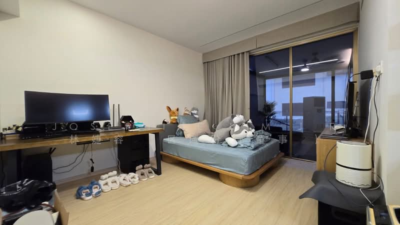 15 Sunrise Place Corner Terrace For Sale at S$ 5,500,000 | PropertyGuru Singapore