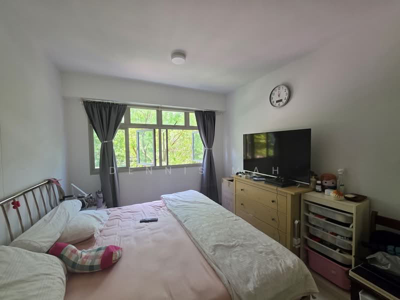 494J  Tampines Street 45 HDB Flat For Sale at S$ 850,000 | PropertyGuru Singapore - Bedroom