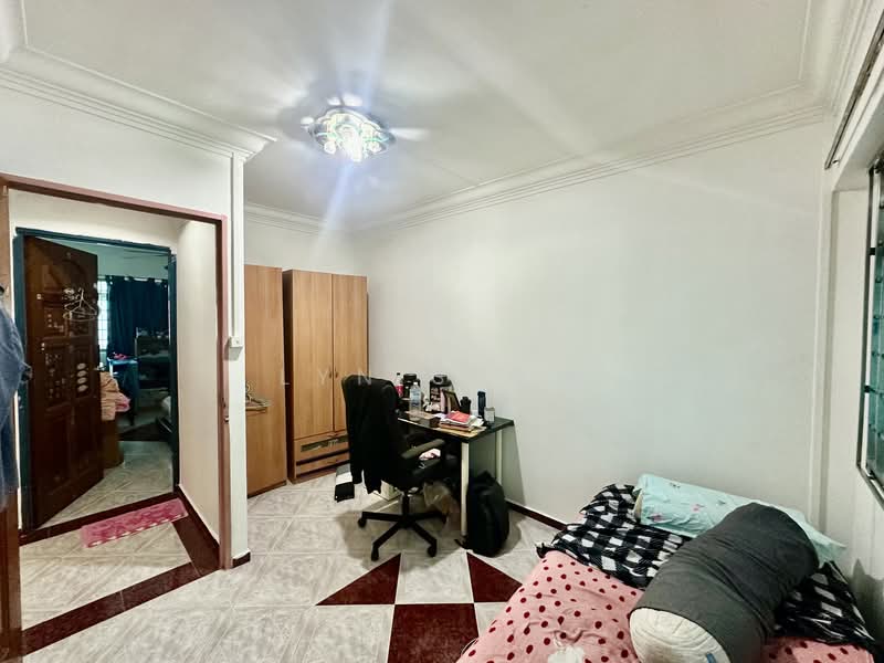 969 Hougang Street 91 HDB Flat For Sale at S$ 568,000 | PropertyGuru Singapore - Bedroom