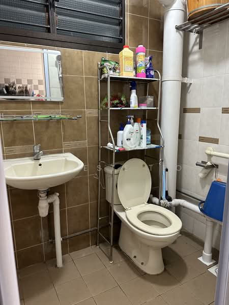 108 Woodlands Street 13, 108 Woodlands Street 13, 3 Bedrooms, 1,001 sqft, HDB Flat For Sale, by Celeste Teo, 500081025 - PropertyGuru.com.sg
