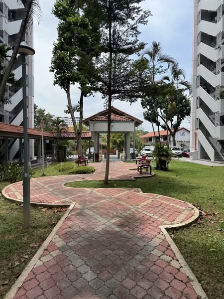 35 Jalan Bahagia HDB Flat For Sale at S$ 300,000 | PropertyGuru Singapore - Exterior