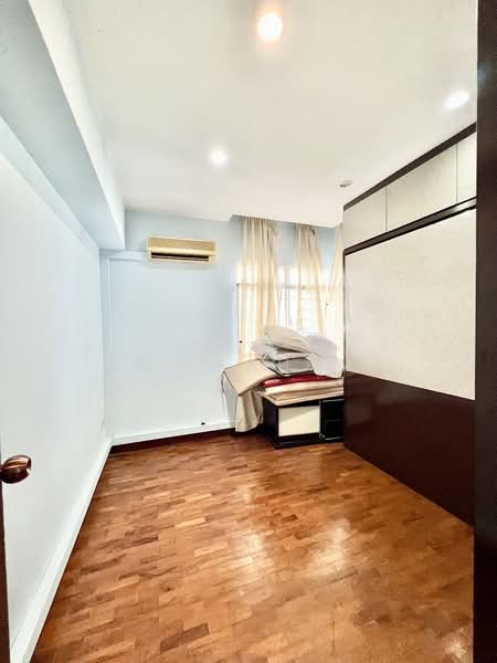 412B Fernvale Link HDB Flat For Sale at S$ 699,000 | PropertyGuru Singapore - Bedroom