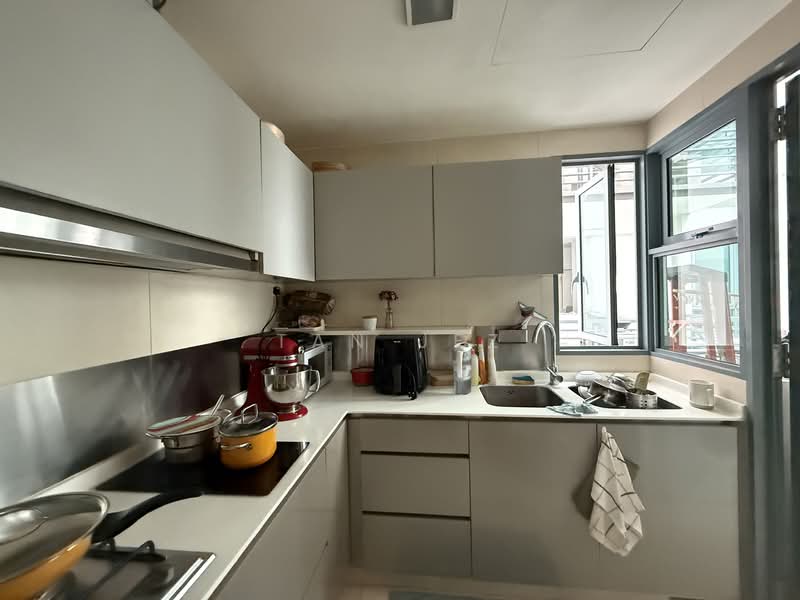 The Sixth Avenue Residences, 168 Sixth Avenue, 3 Bedrooms, 1,346 sqft, Condominium For Rent, by Tan Jez, 500081063 - PropertyGuru.com.sg