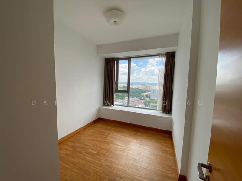 Centro Residences Condominium For Sale at S$ 2,877,120 | PropertyGuru Singapore - Bedroom