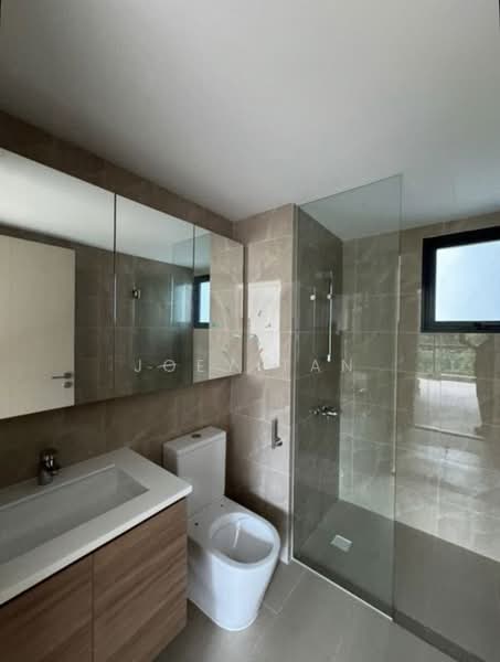 Treasure at Tampines Condominium For Sale at S$ 1,999,999 | PropertyGuru Singapore - Bathroom