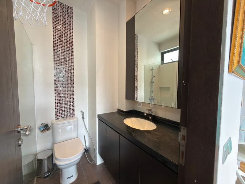 ⭐️ Move in Ready Corner Terrace Opera Estate ⭐️ Corner Terrace For Sale at S$ 6,499,999 | PropertyGuru Singapore - Bathroom