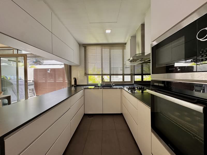 The Teneriffe Cluster House For Sale at S$ 3,900,000 | PropertyGuru Singapore - Kitchen