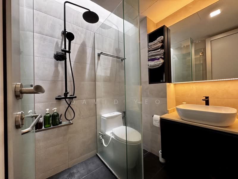 The Teneriffe Cluster House For Sale at S$ 3,900,000 | PropertyGuru Singapore - Bathroom