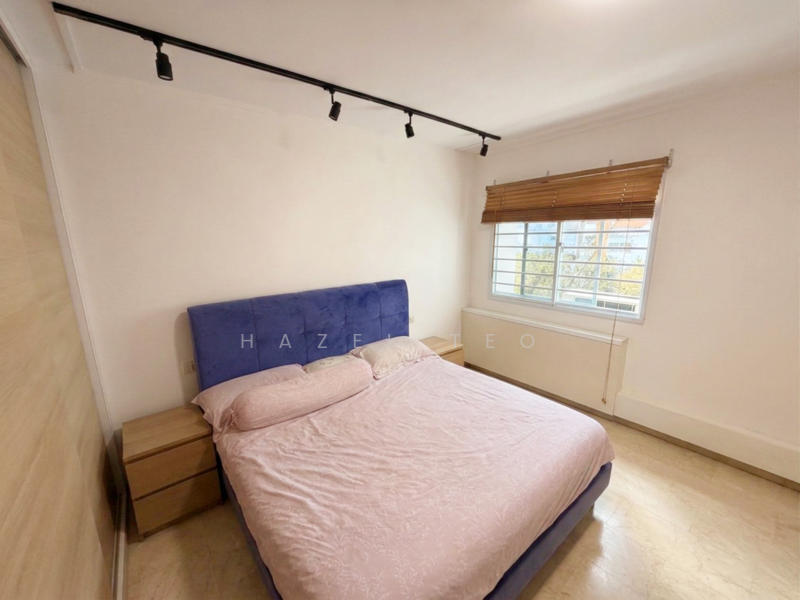 288D Jurong East Street 21 HDB Flat For Sale at S$ 888,000 | PropertyGuru Singapore - Bedroom