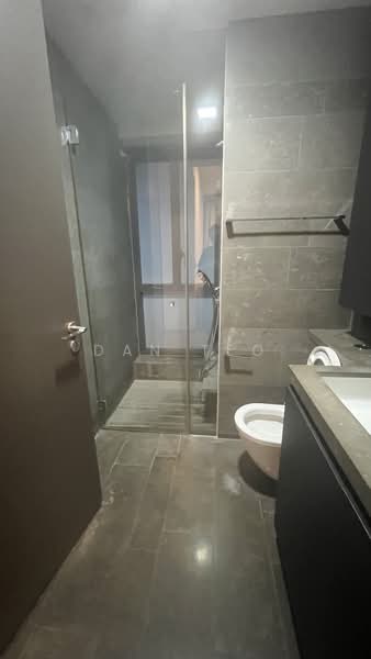 Skysuites @ Anson, 8 Enggor Street, 2 Bedrooms, 699 sqft, Condominium For Rent, by Dan Teo, 500081142 - Bathroom - PropertyGuru.com.sg