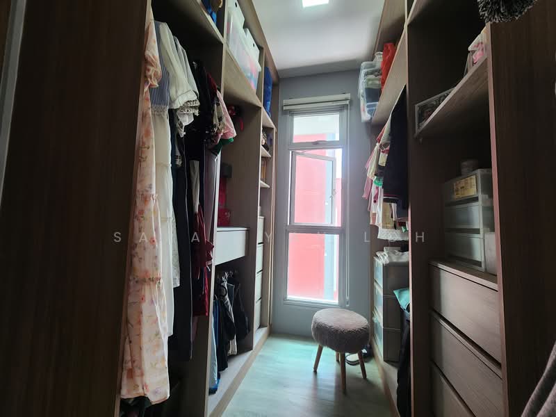 439B Bukit Batok West Avenue 8 HDB Flat For Sale at S$ 820,000 | PropertyGuru Singapore - Interior