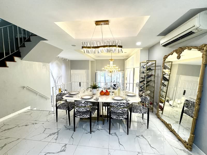 Saint Nicholas View Terraced House For Sale at S$ 3,500,000 | PropertyGuru Singapore - Dining Room