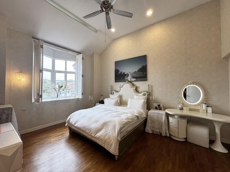 Saint Nicholas View Terraced House For Sale at S$ 3,500,000 | PropertyGuru Singapore - Master room