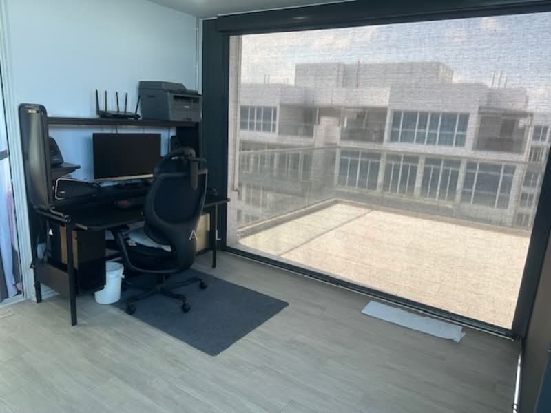 The Tampines Trilliant, 19 Tampines Central 7, 4 Bedrooms, 2,500 sqft, Executive Condominium For Rent, by Alex Ho, 500081201 - Study - PropertyGuru.com.sg