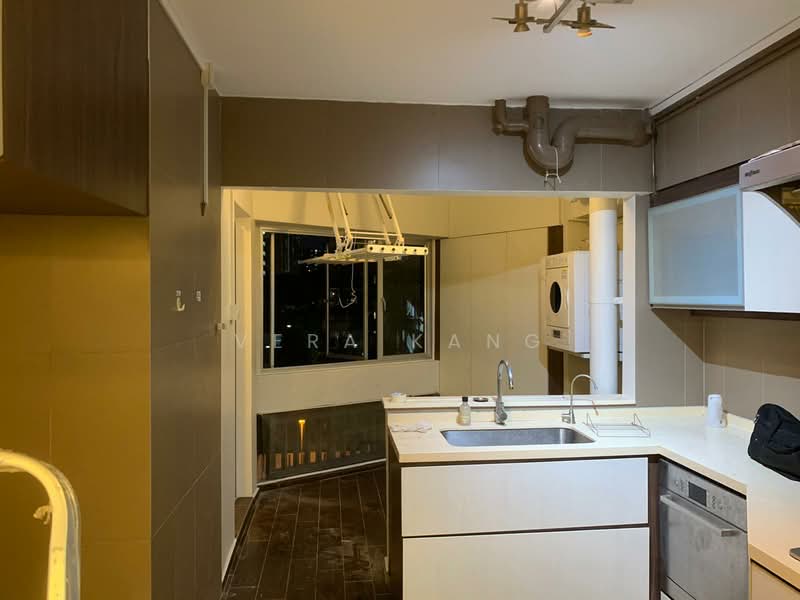 607 Elias Road HDB Flat For Sale at S$ 961,000 | PropertyGuru Singapore - Kitchen