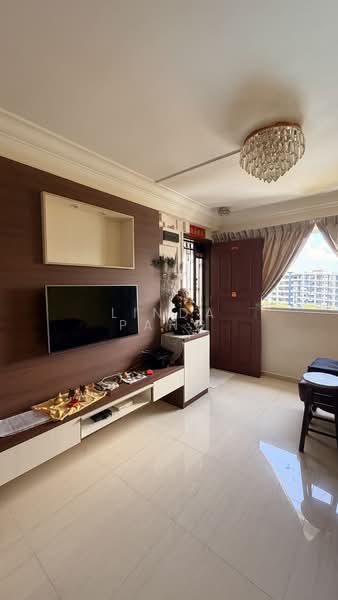 213 Bukit Batok Street 21, 213 Bukit Batok Street 21, 3 Bedrooms, 1,001 sqft, HDB Flat For Rent, by Linda Pang, 500081222 - Living Room - PropertyGuru.com.sg