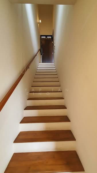 NottingHill Suites Apartment For Sale at S$ 998,000 | PropertyGuru Singapore - Staircase