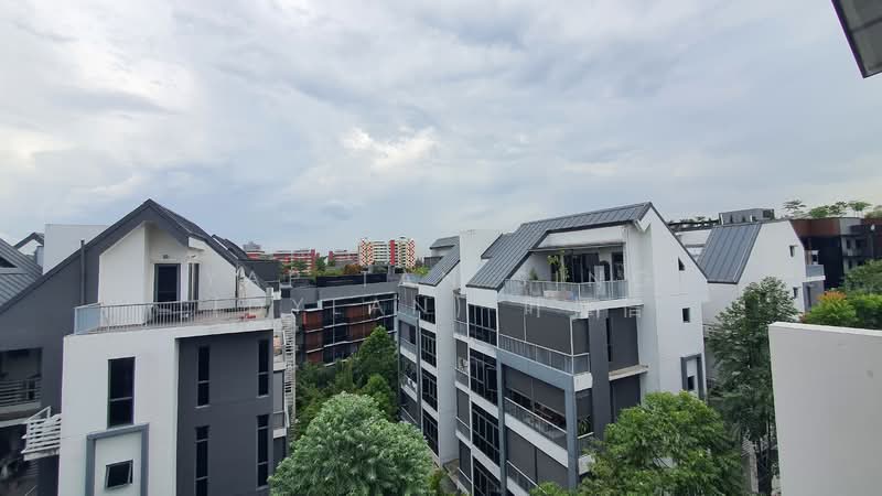NottingHill Suites Apartment For Sale at S$ 998,000 | PropertyGuru Singapore - Balcony view
