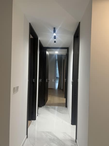 Jervois Mansion, 8 Jervois Close, 3 Bedrooms, 850 sqft, Condominium For Rent, by Derek Tan, 500081252 - Corridor - PropertyGuru.com.sg