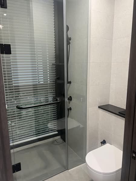 Jervois Mansion, 8 Jervois Close, 3 Bedrooms, 850 sqft, Condominium For Rent, by Derek Tan, 500081252 - Bathroom - PropertyGuru.com.sg