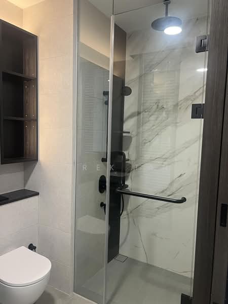 Jervois Mansion, 8 Jervois Close, 3 Bedrooms, 850 sqft, Condominium For Rent, by Derek Tan, 500081252 - Bathroom - PropertyGuru.com.sg