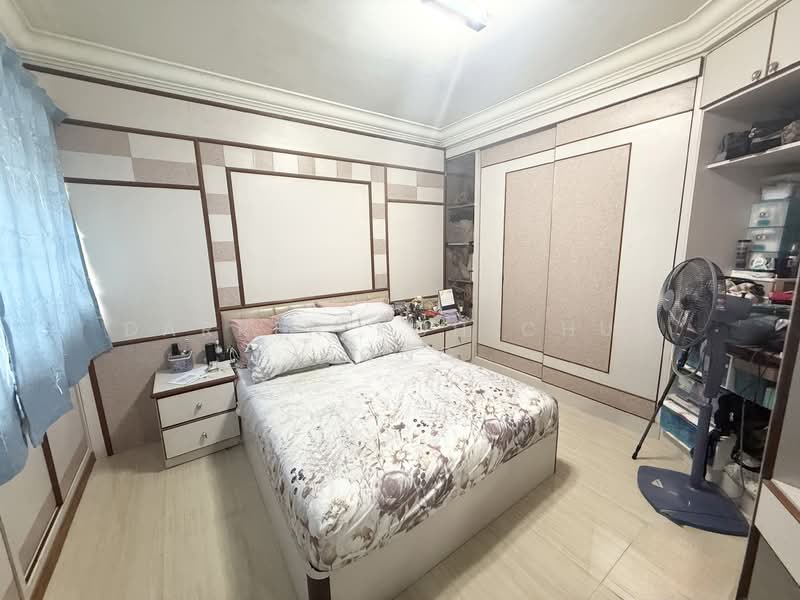 284 Toh Guan Road HDB Flat For Sale at S$ 858,888 | PropertyGuru Singapore - Bedroom