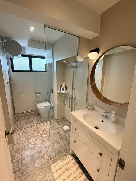 714 Ang Mo Kio Avenue 6 HDB Flat For Sale at S$ 800,000 | PropertyGuru Singapore - Common Bathroom