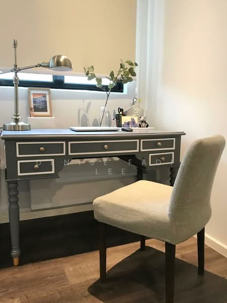 714 Ang Mo Kio Avenue 6 HDB Flat For Sale at S$ 800,000 | PropertyGuru Singapore - Study