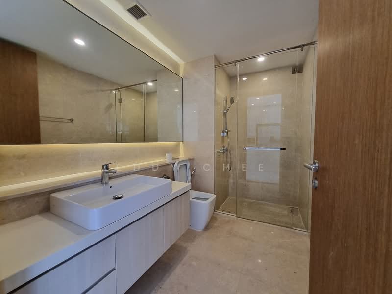 Greenwood Mews, 271 Greenwood Avenue, 5 Bedrooms, 3,100 sqft, Cluster House For Rent, by Eddy Chee, 500081319 - Bathroom - PropertyGuru.com.sg