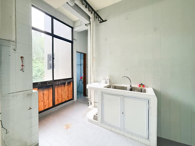 Orchard Court Apartment For Sale at S$ 1,958,000 | PropertyGuru Singapore