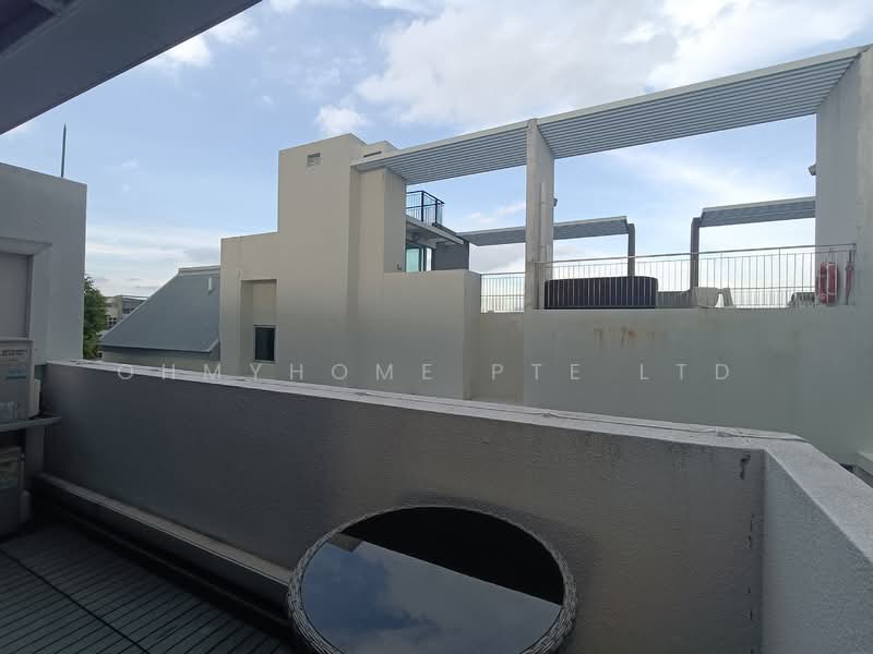 Residence 118 Apartment For Sale at S$ 3,990,000 | PropertyGuru Singapore - Balcony