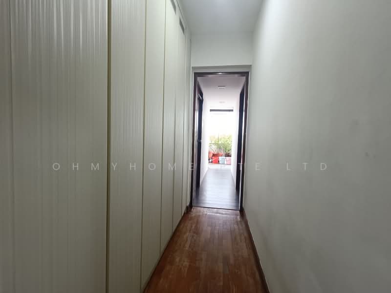 Residence 118 Apartment For Sale at S$ 3,990,000 | PropertyGuru Singapore - Corridor