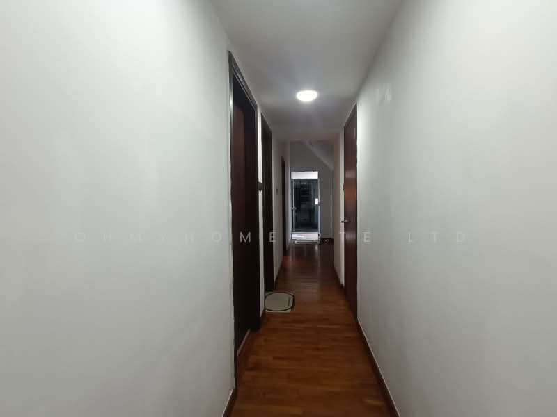 Residence 118 Apartment For Sale at S$ 3,990,000 | PropertyGuru Singapore - Corridor