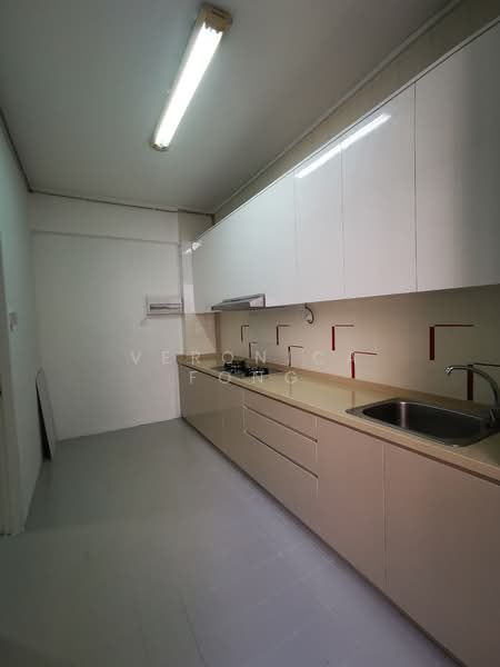 Kim Sia Court Apartment For Sale at S$ 2,998,000 | PropertyGuru Singapore - Kitchen