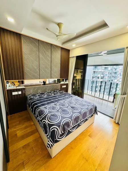Grandeur Park Residences Condominium For Sale at S$ 3,088,000 | PropertyGuru Singapore - Bedroom