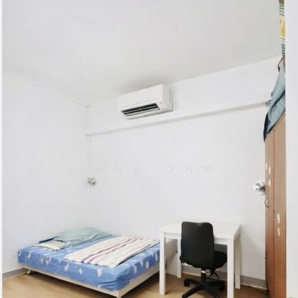 Hawaii Hostel, Bencoolen Street, 1,550 sqft, Other Retail For Sale, by June Ong, 500081366 - Bedroom - CommercialGuru.com.sg
