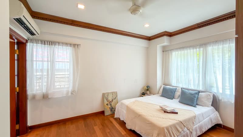 Gentle Villas Detached House For Sale at S$ 7,055,000 | PropertyGuru Singapore - Bedroom