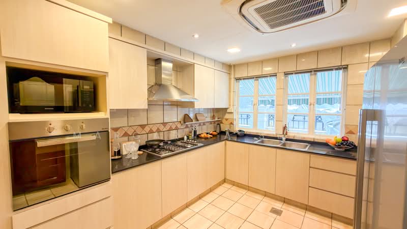 Gentle Villas Detached House For Sale at S$ 7,055,000 | PropertyGuru Singapore - Kitchen