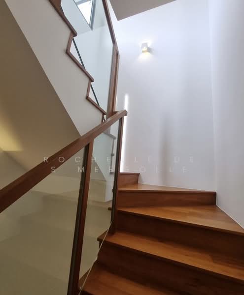 Greenwood Mews, 271 Greenwood Avenue, 5 Bedrooms, 3,165 sqft, Cluster House For Rent, by Rochelle De S Meegolle, 500081380 - PropertyGuru.com.sg