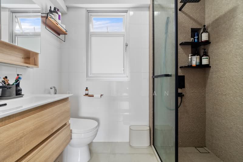 78 Dawson Road HDB Flat For Sale at S$ 1,240,000 | PropertyGuru Singapore - Bathroom