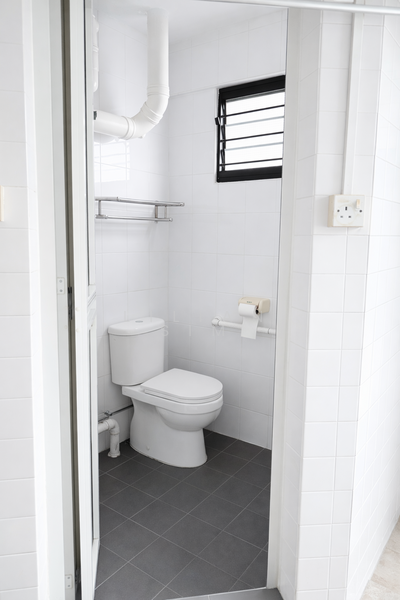 122 Yishun Street 11 HDB Flat For Sale at S$ 390,000 | PropertyGuru Singapore - Bathroom