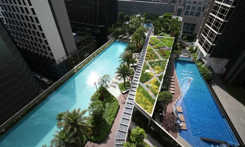 Cairnhill Nine, 9 Cairnhill Road, 1 Bedroom, 657 sqft, Condominium For Rent, by Ivan Chng, 500081406 - Good Sized Condo Pools and lounge areas - PropertyGuru.com.sg