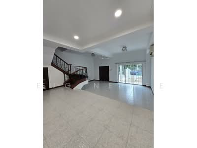 For Rent - Pasir Panjang road