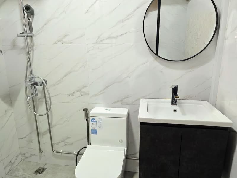 156 Rivervale Crescent HDB Flat For Sale at S$ 620,000 | PropertyGuru Singapore - Bathroom