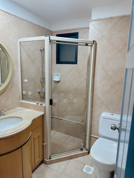 Heritage View Condominium For Sale at S$ 1,600,000 | PropertyGuru Singapore - Bathroom