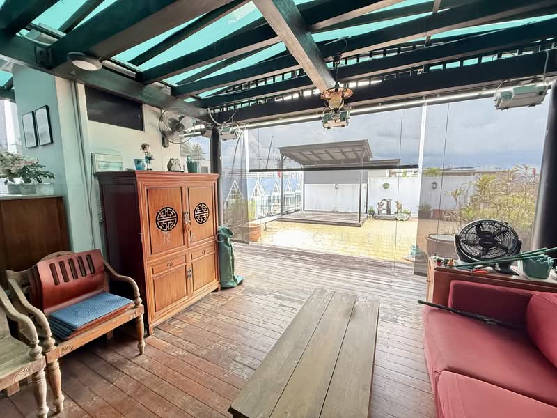 Celadon View Condominium For Sale at S$ 2,880,000 | PropertyGuru Singapore - Exterior