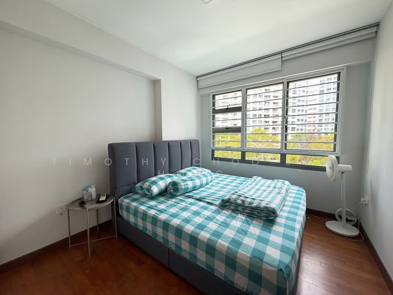 677D Punggol Drive HDB Flat For Sale at S$ 780,000 | PropertyGuru Singapore - Bedroom