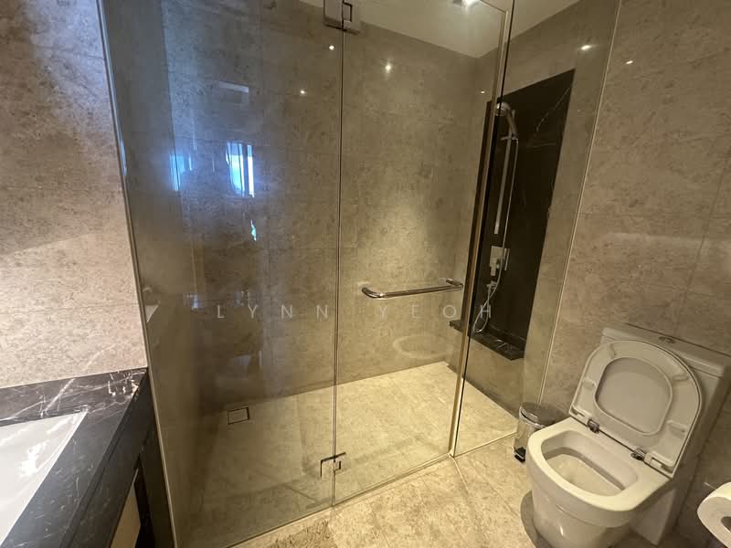 Marina Bay Suites, 3 Central Boulevard, 4 Bedrooms, 2,045 sqft, Apartment For Rent, by Lynn Yeoh, 500081450 - Bathroom - PropertyGuru.com.sg