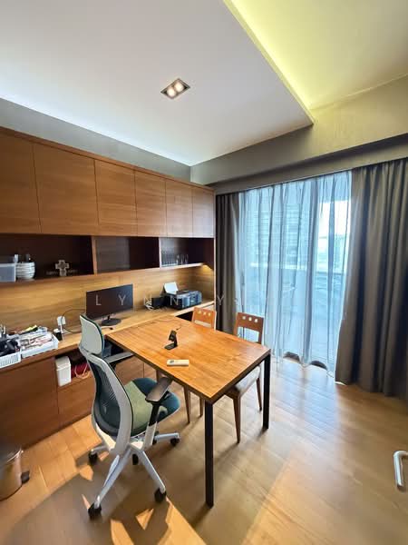 Marina Bay Suites, 3 Central Boulevard, 4 Bedrooms, 2,056 sqft, Apartment For Rent, by Lynn Yeoh, 500081450 - Study - PropertyGuru.com.sg