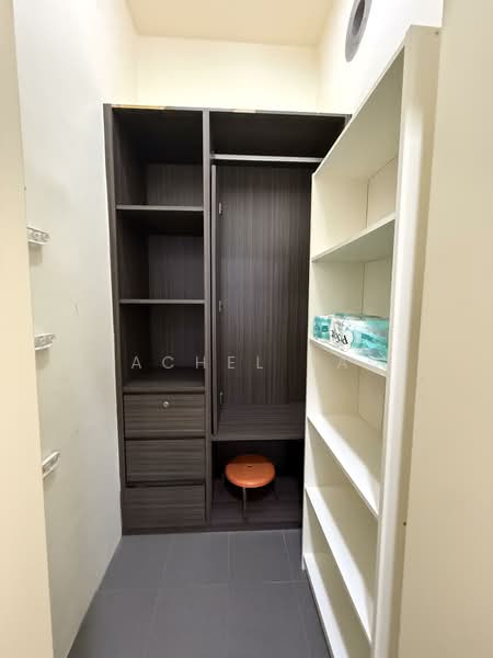 Bomb shelter used as walk-in wardrobe 